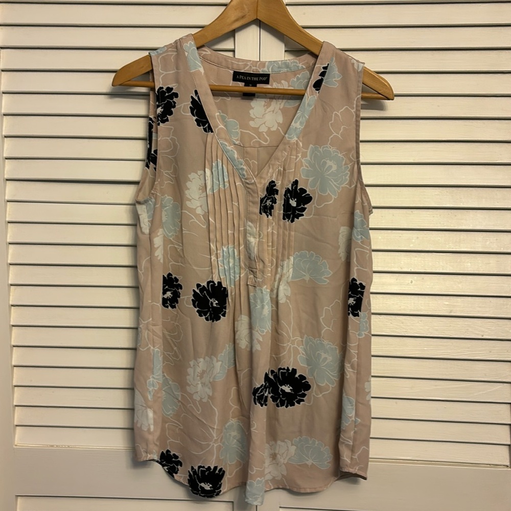 A Pea in the Pod  |  Maternity Blouse